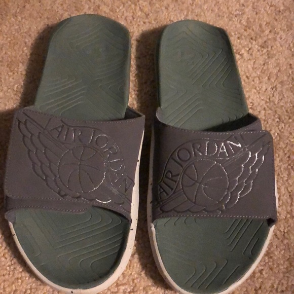 nike air jordan slides